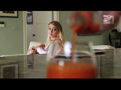 ❤️ 巨乳でキツキツのマンコの女の子は、敗者からチンコをもらうが、非常にハード。 ❤️ ロシアポルノ ❌️