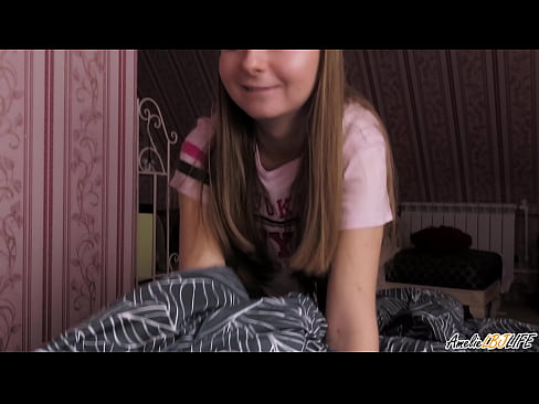 ❤️ 金髪美女がBFFをフェラチオしてザーメンを口に含む ❤️ ロシアポルノ ❌️